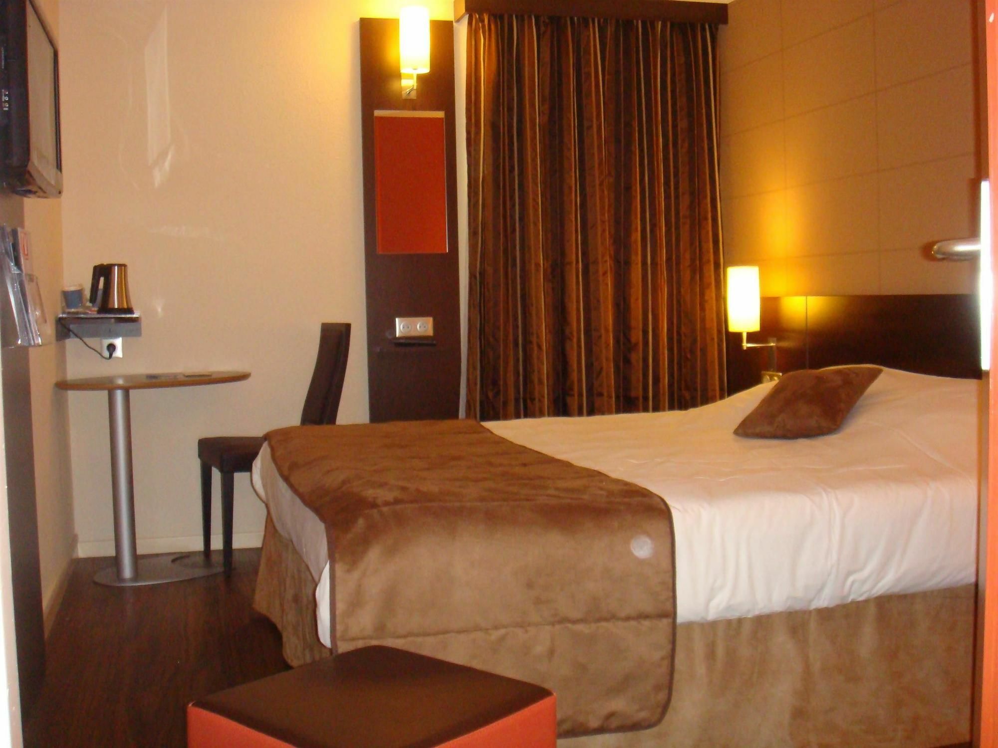 Hotel Inn Design Poitiers Sud Oda fotoğraf
